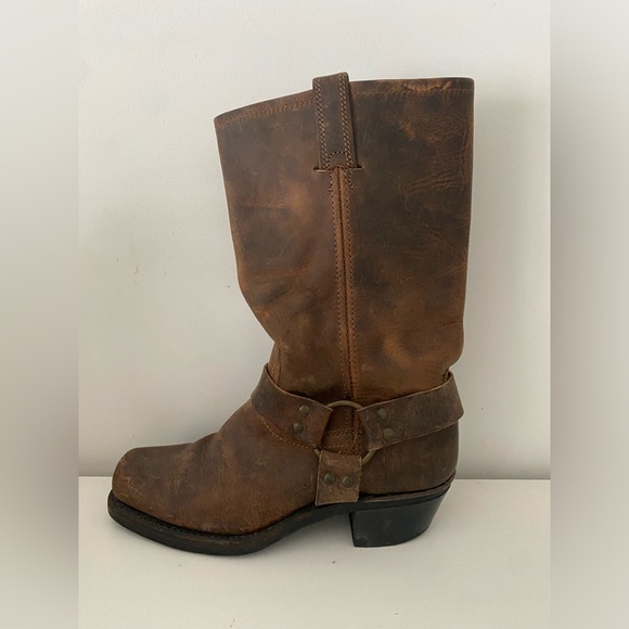 Women’s Frye Leather Boots - Picture 4 of 7